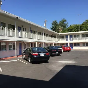 Motel Travelodge By Wyndham Convention Center, Sacramento